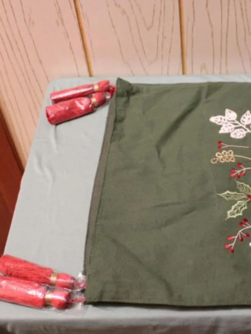 Robert Stanley Noel Table Runner & Angel with Shepherd Matted Photo - NWT